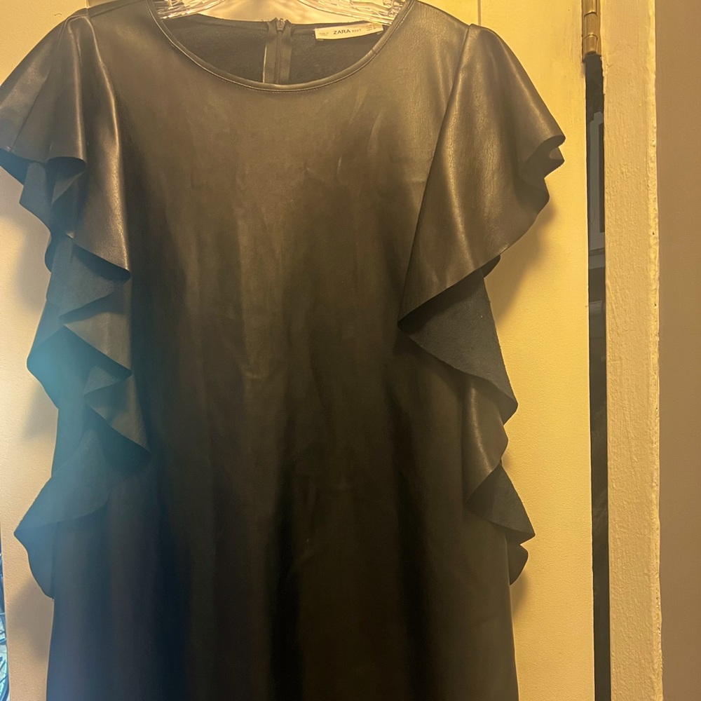 Zara Black Knit Top